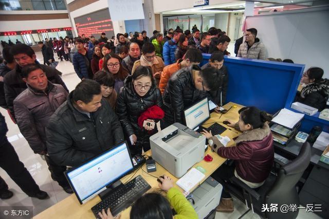 养老金又涨了，退休人员养老金比在职人员工资还高，这正常吗？